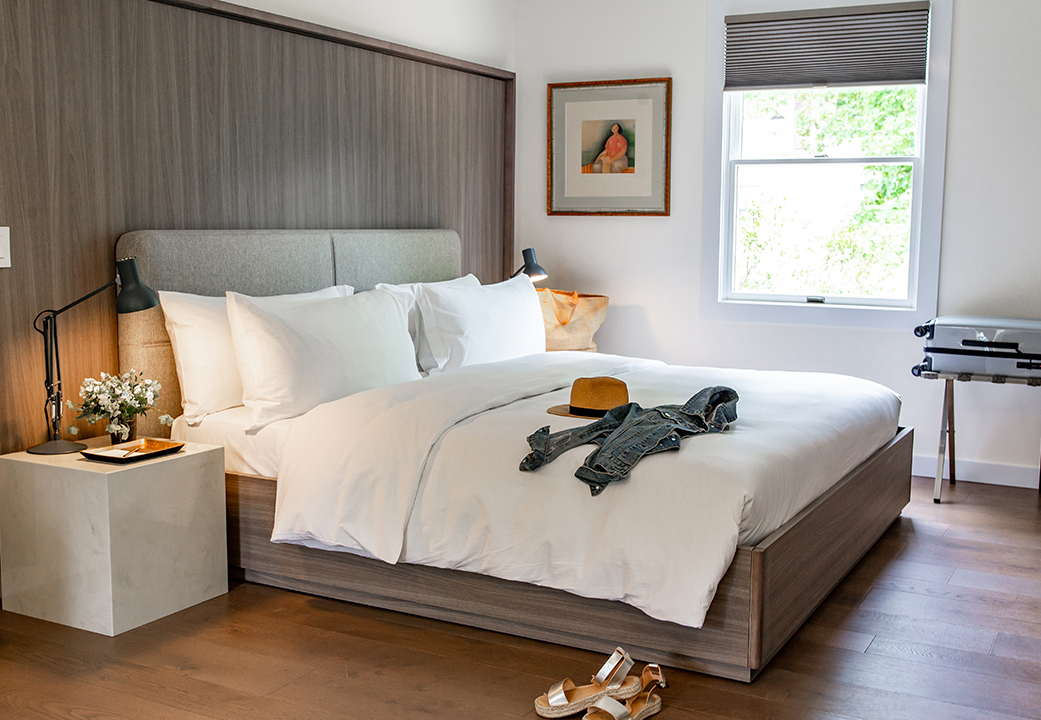 Guest bedroom at The Roundtree Amagansett